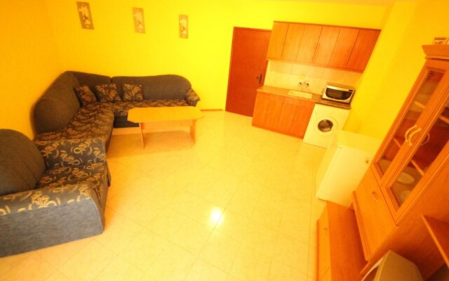 Menada Alfa Apartments