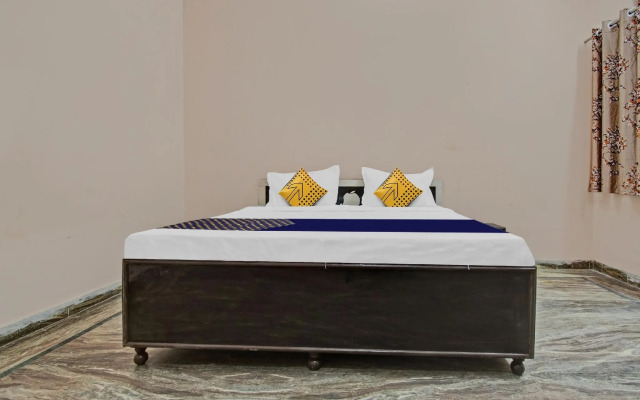 SPOT ON 80638 Hotel Radhe