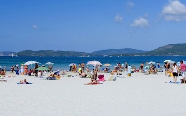 Large, Authentic 2-bed Apartment, Panoramic Views