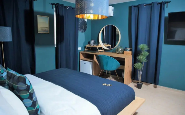 La Finca Luxury Suites Hotel