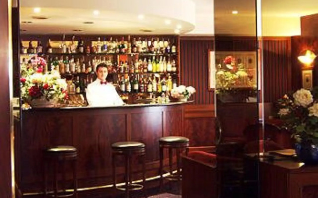 Crivi's Hotel