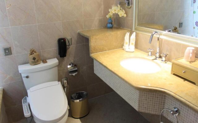 Jinling Huifu Hotel