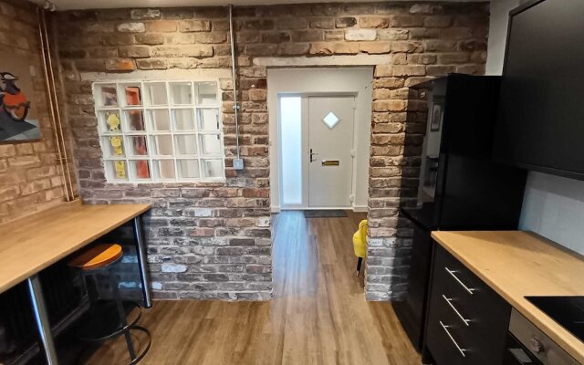 Northampton Oasis - 4 Bedroom House