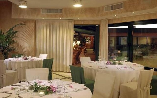 Phi Hotel Emilia