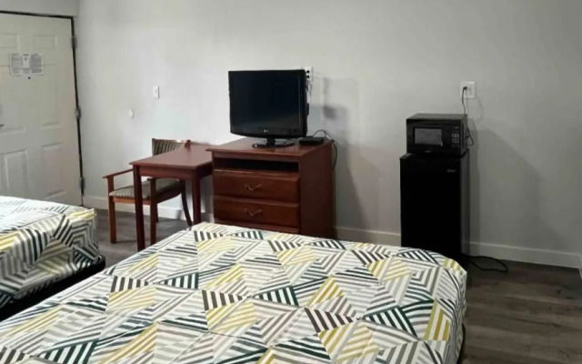 Motel 6 Greenwood, MS