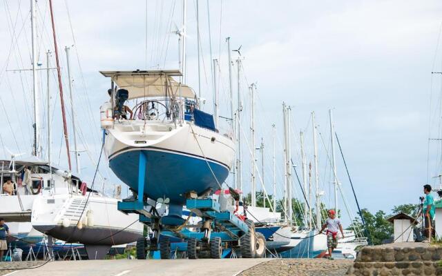 Nana Juana Hotel & Marina