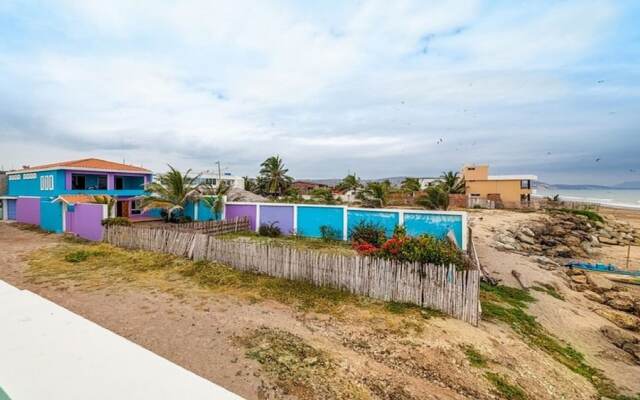 Absolute Beach Front House With Secure Parking