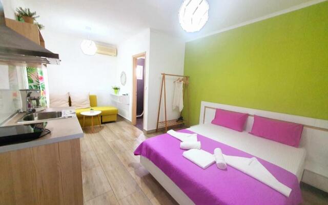 River rooms kriaritsi