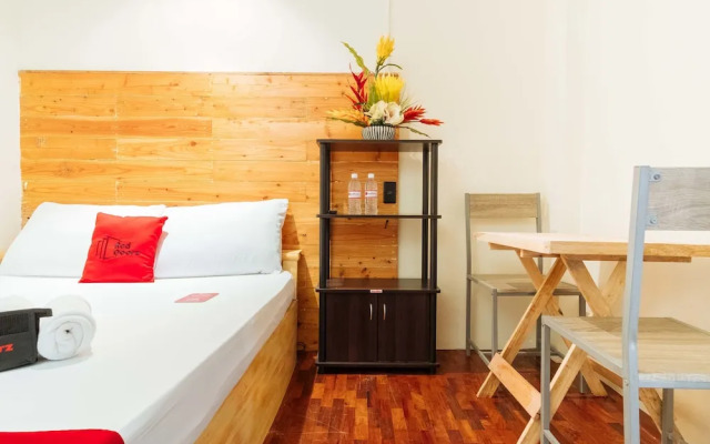RedDoorz @ Vicente Street Espana Manila