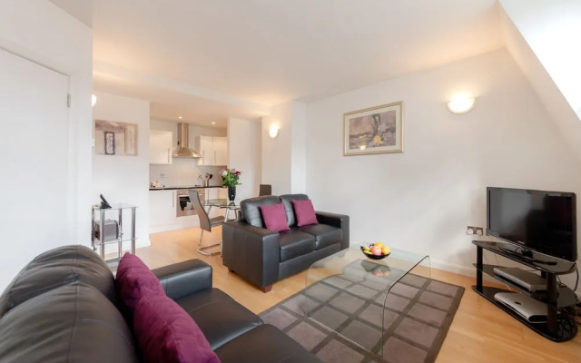 Roomspace Apartments -Groveland Court