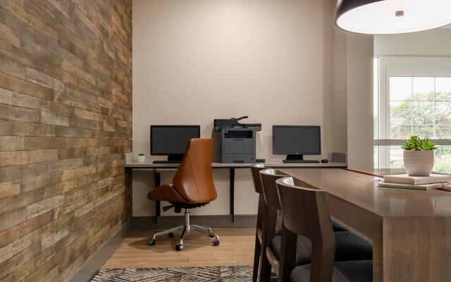 Candlewood Suites Springfield