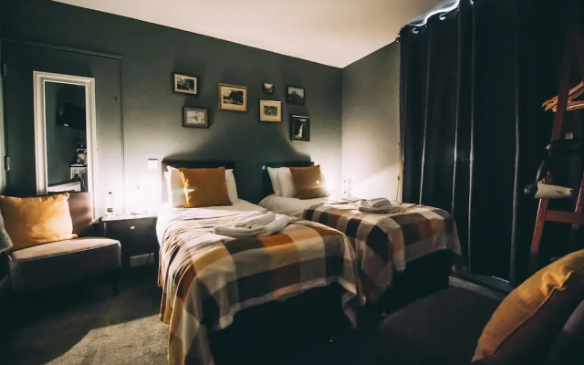 Weavers Guest House