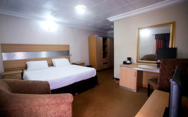 Villa Park Hotels