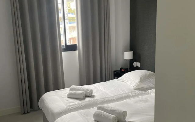 Huswell - Oceanview Stay in Higuer n West