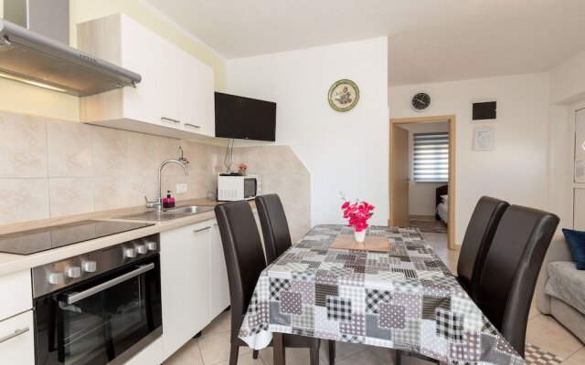 Cozy Apartment Paklenica 1
