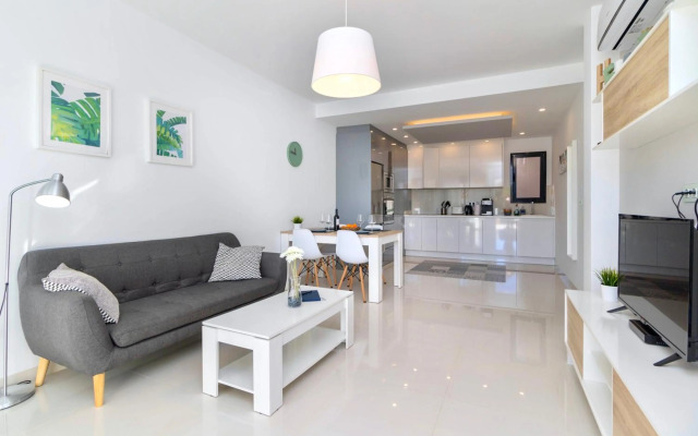 Playa Elisa Bay - Mil Palmeras