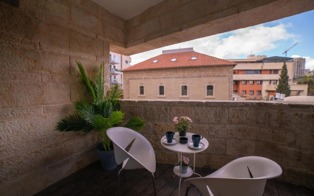 Art Apartment In Mamila - King David Residence