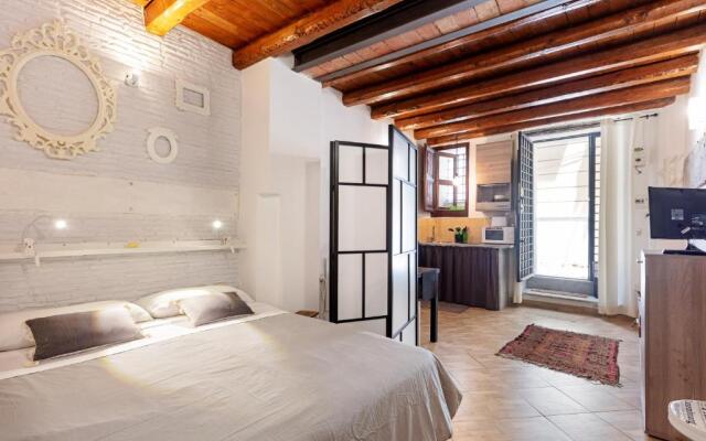 Palermo Palazzo Reale Modern Studio