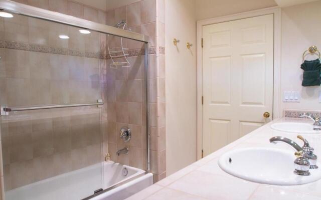 Villa 5-Broken Top-Hot Tub-2BR/2B