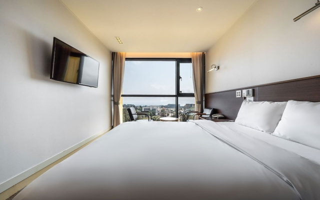 Sunrise Hotel Jungmun