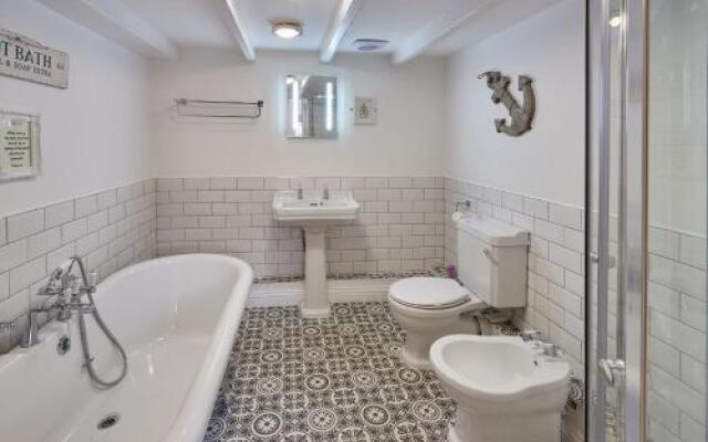 Host & Stay - Sanders House