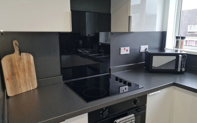 Lovely 2-bed Apartment in Cheltenham Spa