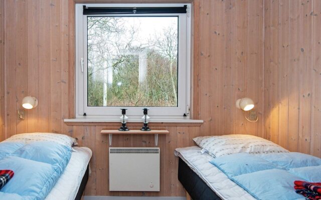 10 Person Holiday Home in Oksbol