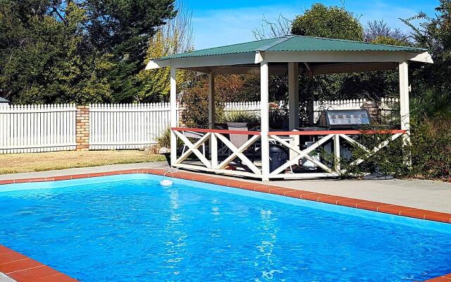 Rest Point Motor Inn