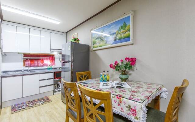 Gapyeong Mountain Or Sea Pension
