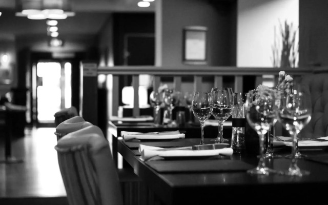 Crown Lodge Hotel