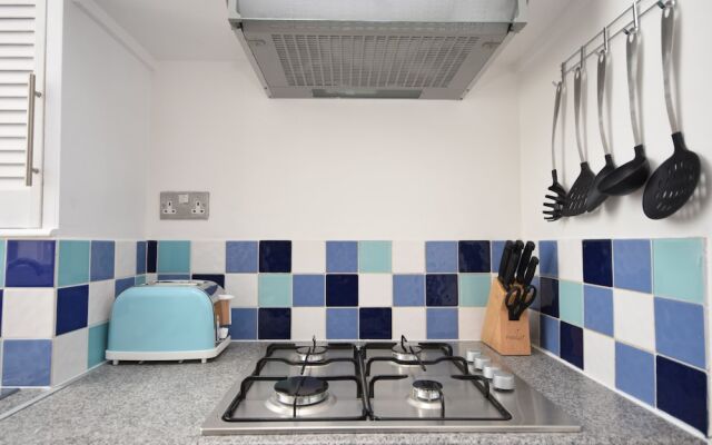 Dolphin House 490929