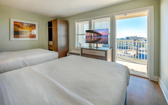 Commander Hotel & Suites