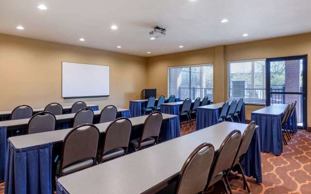 Best Western Airport Suites