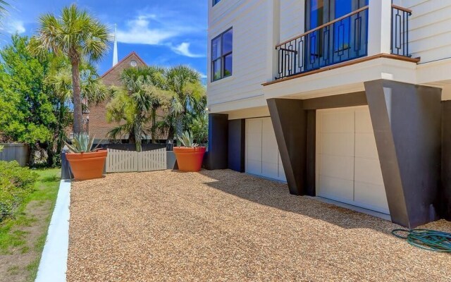 305 Carolina Boulevard