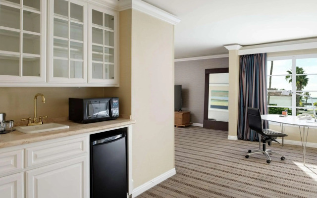 DoubleTree by Hilton San Pedro - Port of Los Angeles