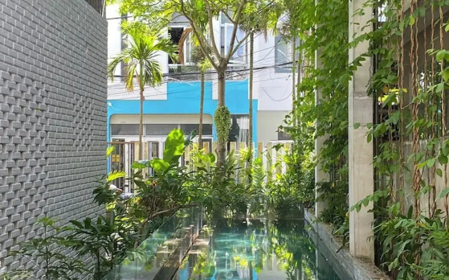 Thang House - Close To Nature