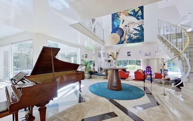 Les Jardins de la Muse / BnB maison d'hôte, piscine couverte et spa