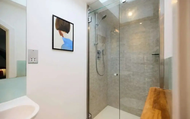 The Kensal Green Hideout - Classy 2bdr Apartment
