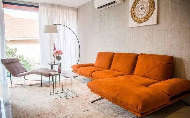 Bel Air Crest Hotel & Suites