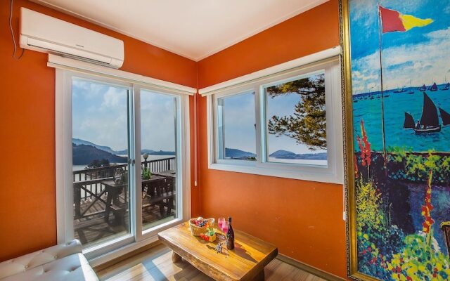 Yeosu Art Pension