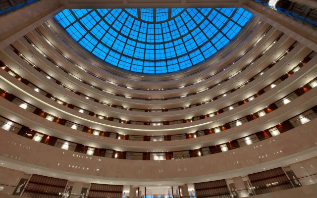 Renaissance Tianjin Lakeview Hotel