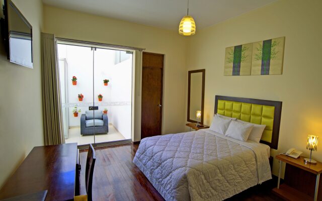 Mint Hotel