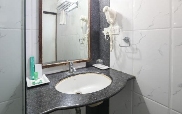 Treebo Select Grand Premier Suites