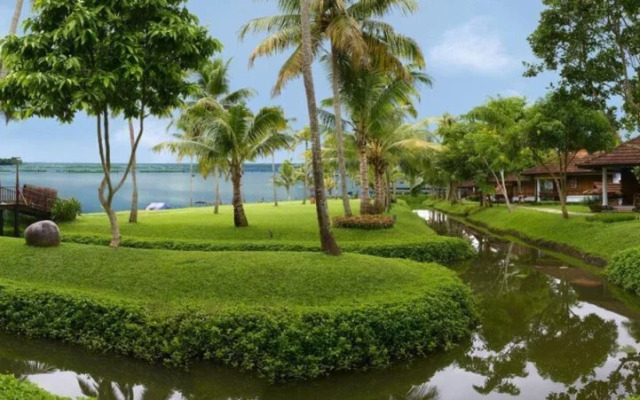 Lake Palace Family Resort