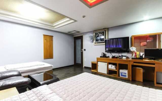 Noblesse Motel
