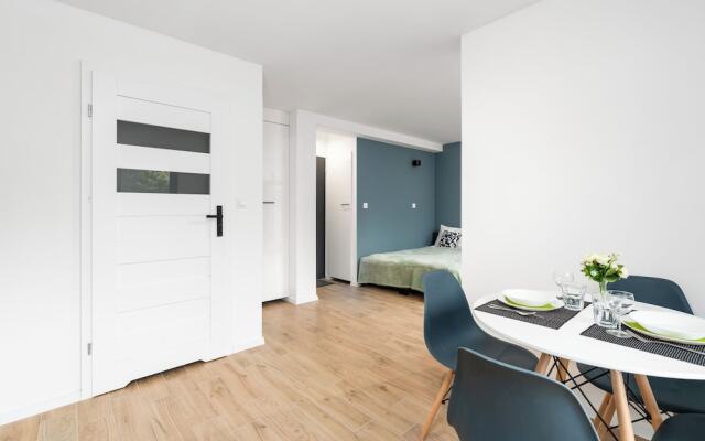 Studios Krośnieńska by Renters