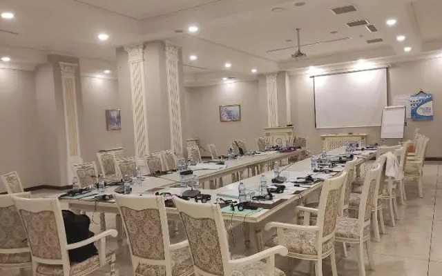 Premier Palace Apartment 1 Br Ggi