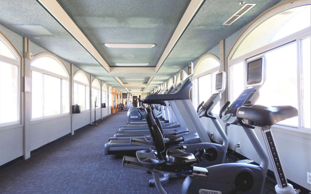 Hilton Oakland Airport Hotel