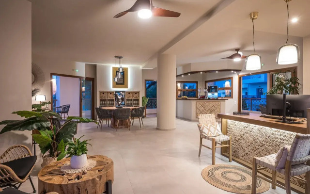 Cretan Seaside Boutique Hotel