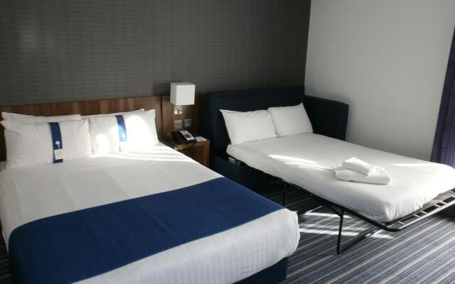 Holiday Inn Express Dunstable, an IHG Hotel